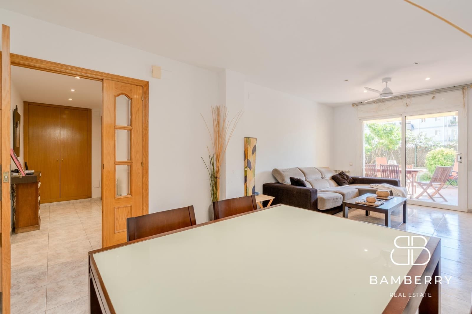 3 sypialnia Apartament na sprzedaż w Sant Pol de Mar z basenem garażem - 425 000 € (Ref: 9374137)