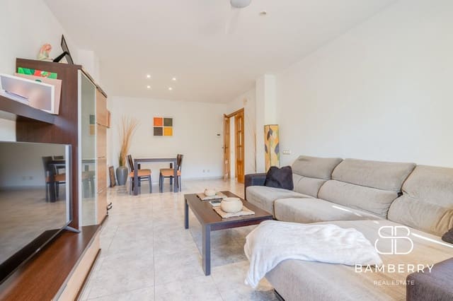 3 bedroom Apartment for sale in Sant Pol de Mar with pool garage - € 425,000 (Ref: 9374137)