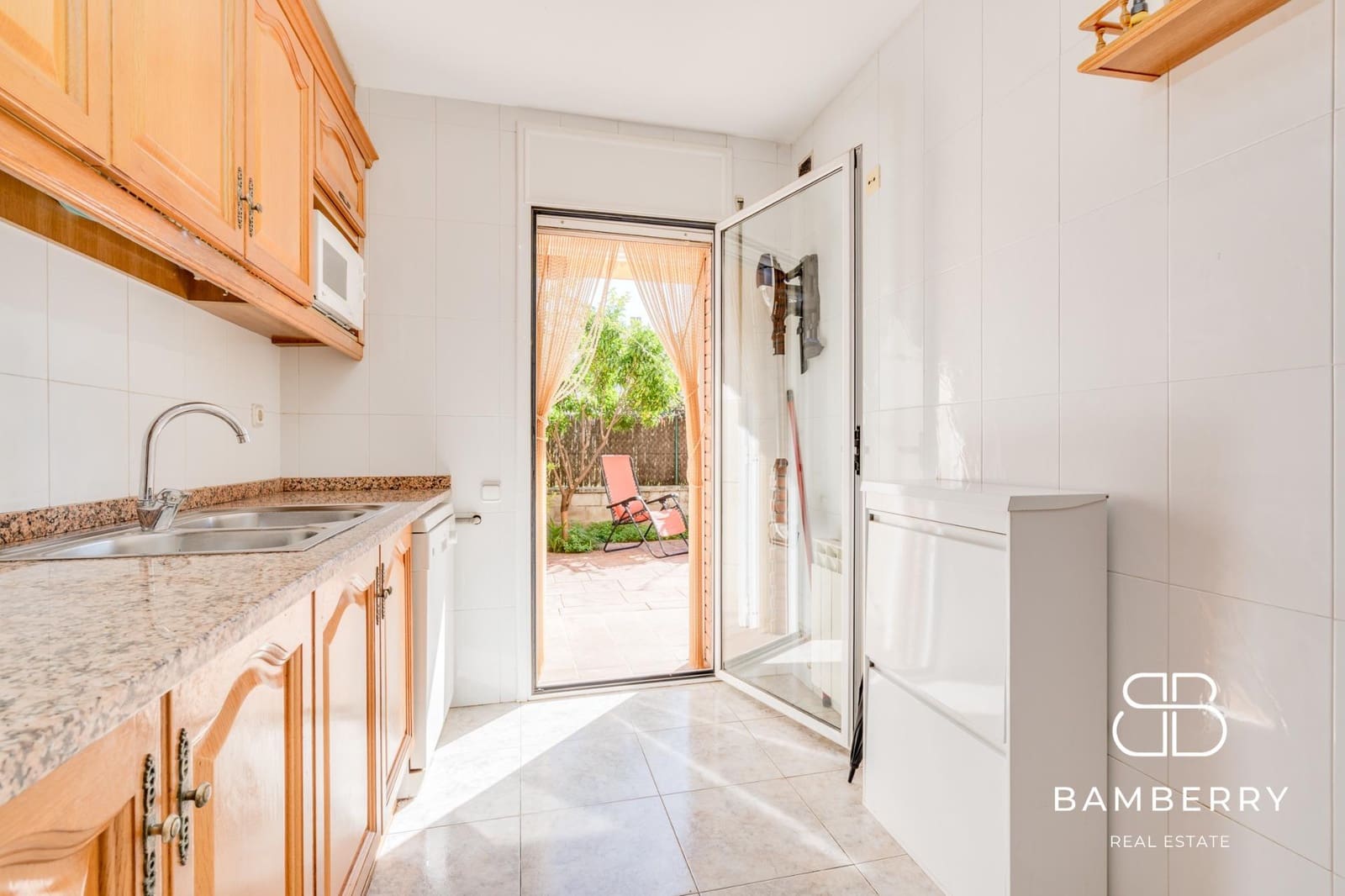 3 sypialnia Apartament na sprzedaż w Sant Pol de Mar z basenem garażem - 425 000 € (Ref: 9374137)