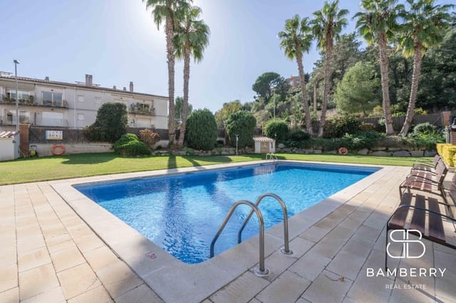 3 slaapkamer Flat te koop in Sant Pol de Mar met zwembad garage - € 425.000 (Ref: 9374137)