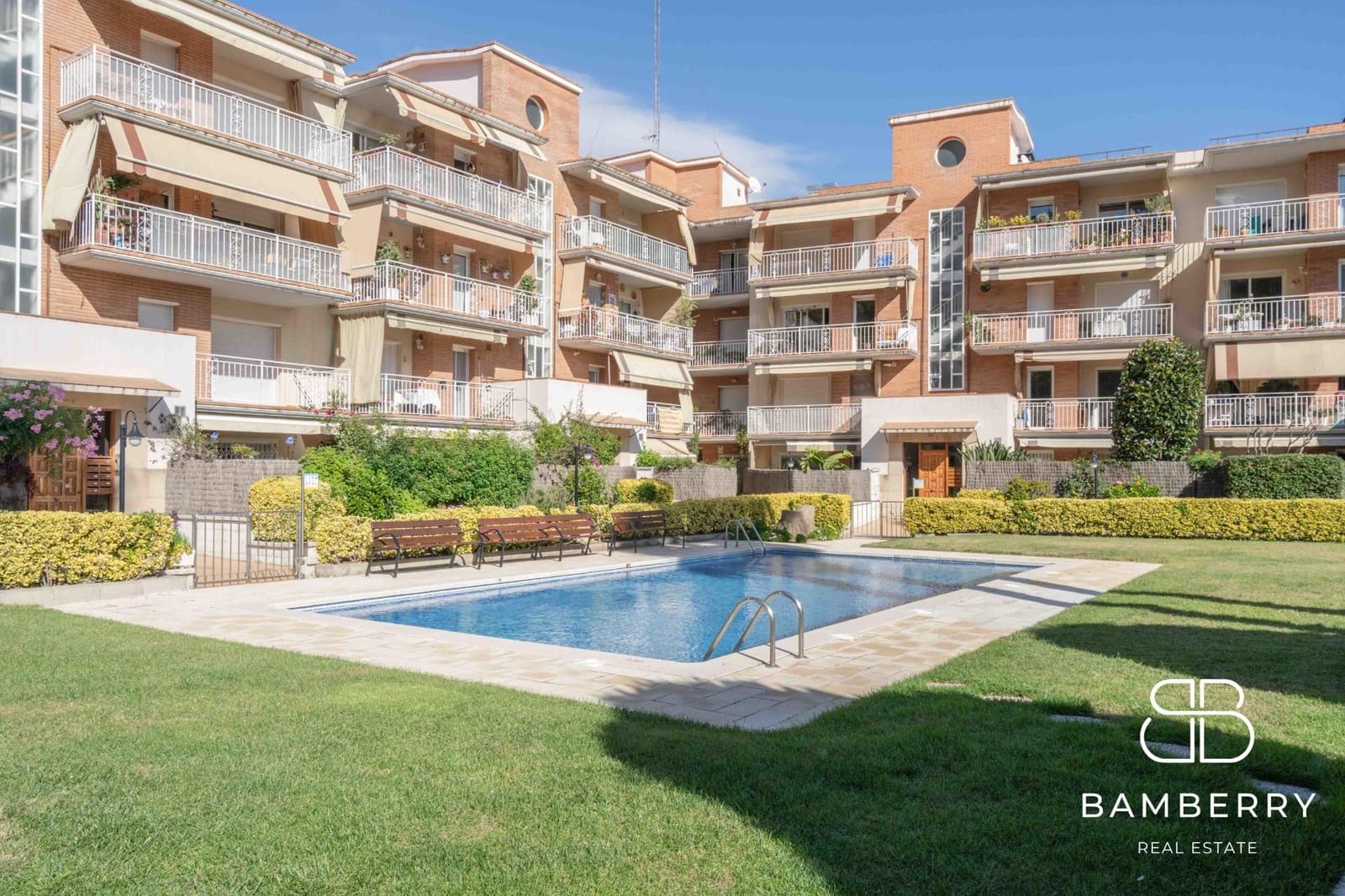 3 bedroom Flat for sale in Sant Pol de Mar with pool garage - € 425,000 (Ref: 9374137)