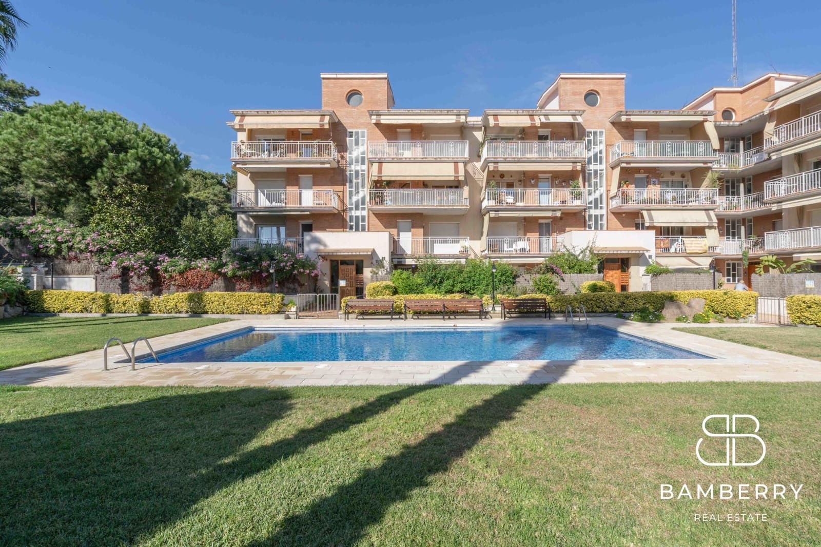 3 bedroom Flat for sale in Sant Pol de Mar with pool garage - € 425,000 (Ref: 9374137)