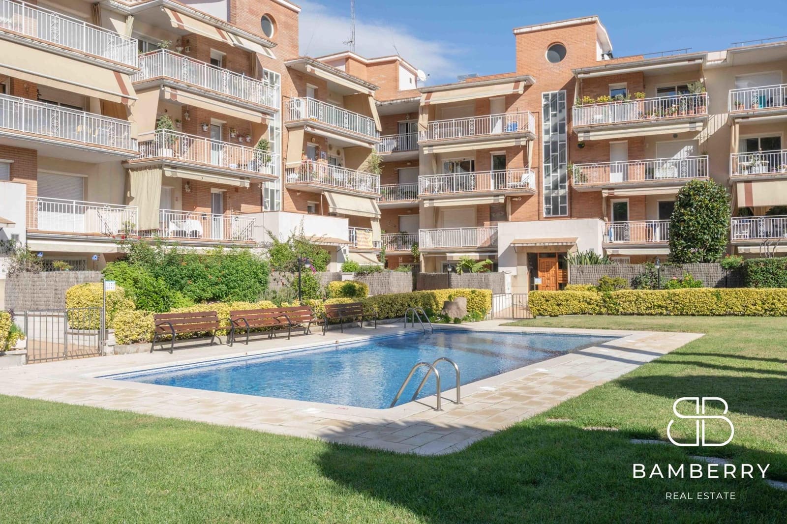 3 bedroom Flat for sale in Sant Pol de Mar with pool garage - € 425,000 (Ref: 9374137)