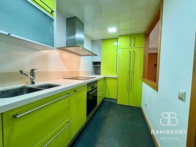 Bureau de 1 chambre à louer à Castelldefels - 800 € (Ref: 9422479)