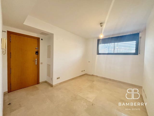 1 soveværelse Erhverv til leje i Castelldefels - € 750 (Ref: 9422479)