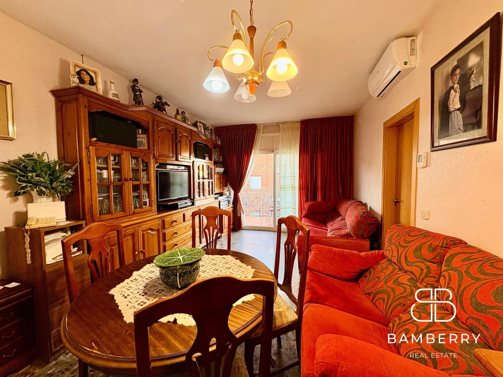 3 bedroom Flat for sale in Castelldefels - € 365,000 (Ref: 9513443)