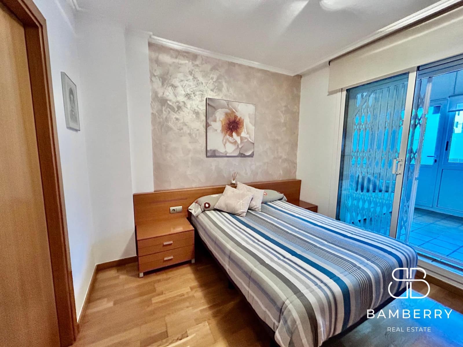 3 slaapkamer Flat te koop in Castelldefels met zwembad - € 565.000 (Ref: 9568707)