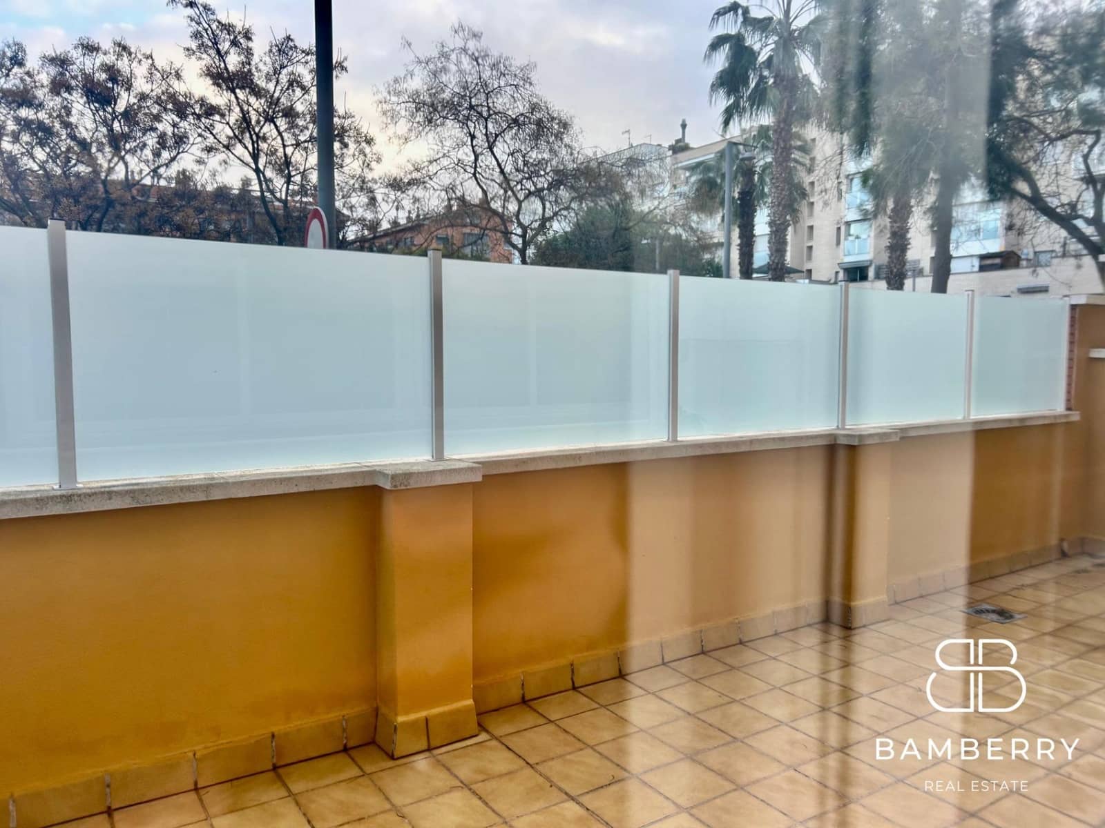 3 slaapkamer Flat te koop in Castelldefels met zwembad - € 565.000 (Ref: 9568707)