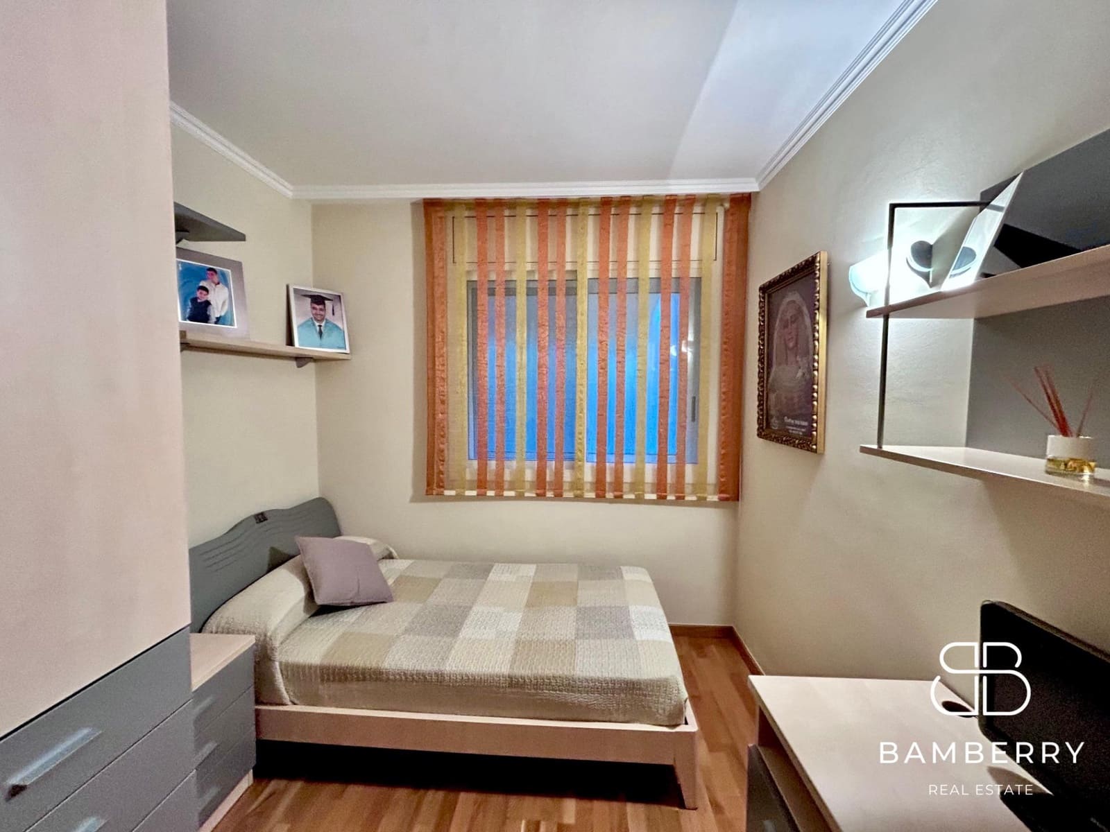 3 bedroom Flat for sale in Castelldefels with pool - € 565,000 (Ref: 9568707)