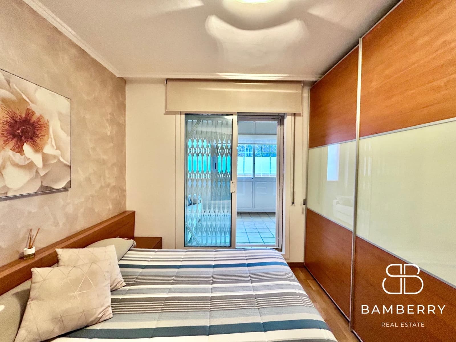 3 bedroom Flat for sale in Castelldefels with pool - € 565,000 (Ref: 9568707)