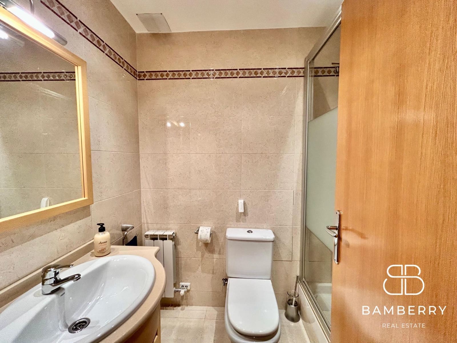 3 bedroom Flat for sale in Castelldefels with pool - € 565,000 (Ref: 9568707)