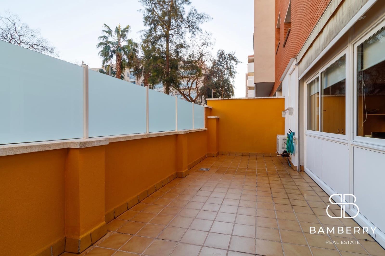 3 quarto Apartamento para venda em Castelldefels com piscina - 565 000 € (Ref: 9568707)