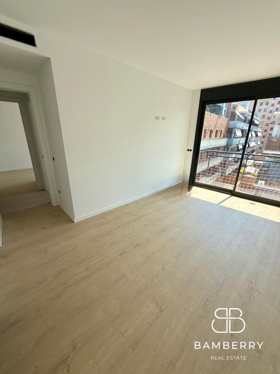 3 bedroom Penthouse for sale in Badalona with garage - € 575,000 (Ref: 9627593)