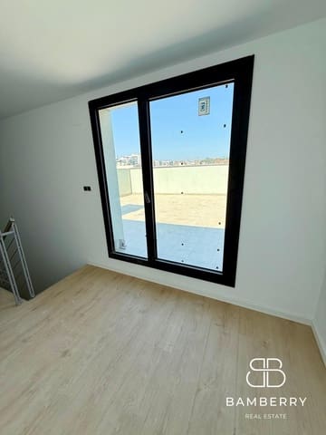 3 chambre Penthouse à vendre à Badalona avec garage - 575 000 € (Ref: 9627593)