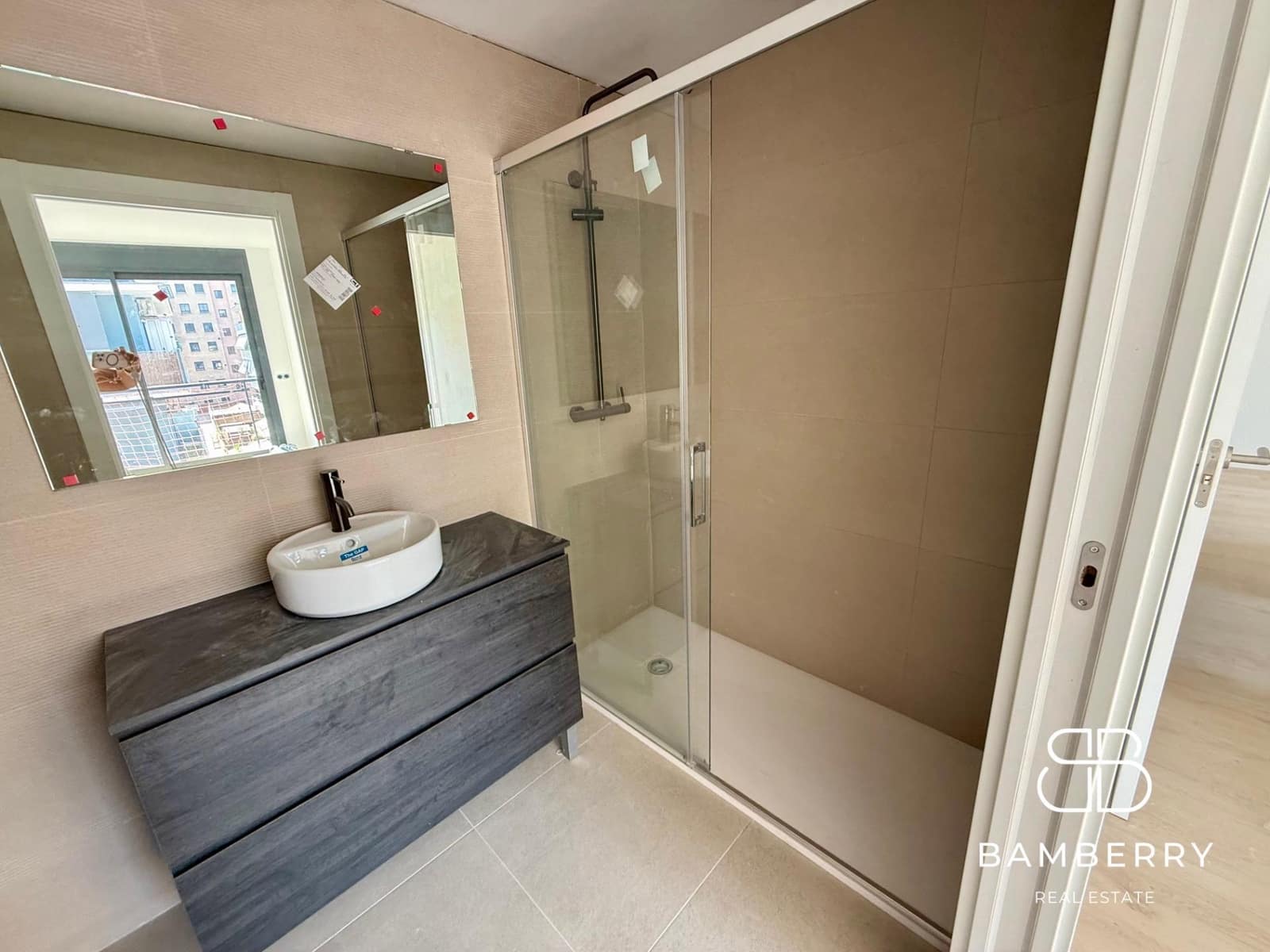 3 bedroom Penthouse for sale in Badalona with garage - € 575,000 (Ref: 9627593)