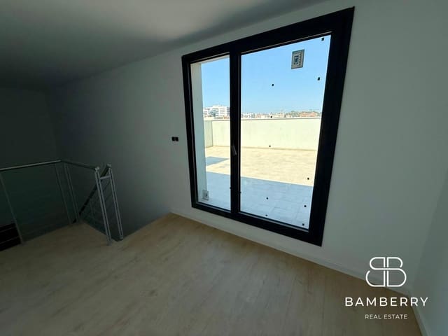 3 chambre Penthouse à vendre à Badalona avec garage - 575 000 € (Ref: 9627593)
