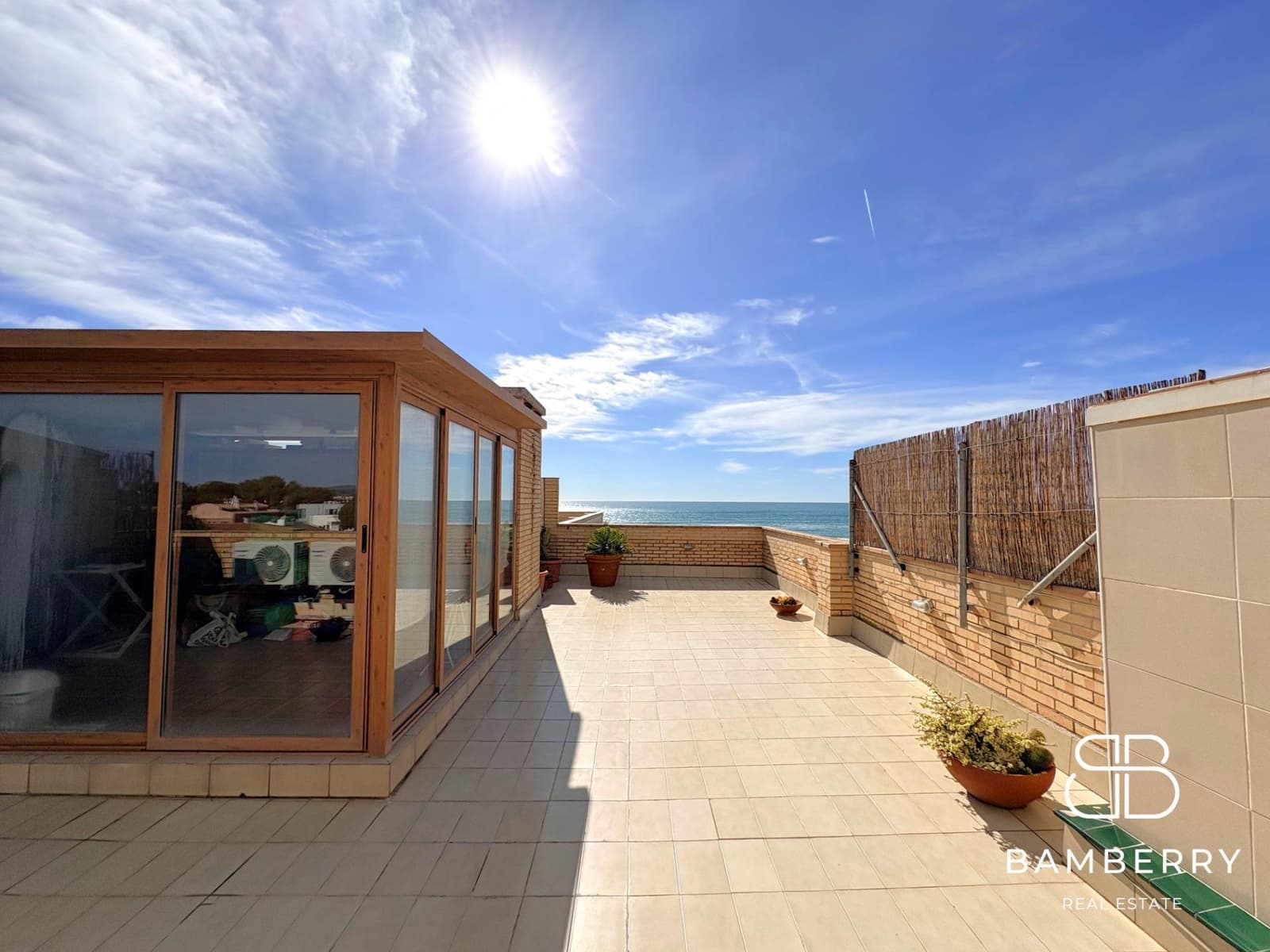 2 Zimmer Penthouse zu verkaufen in Castelldefels mit Pool - 795.000 € (Ref: 9645057)