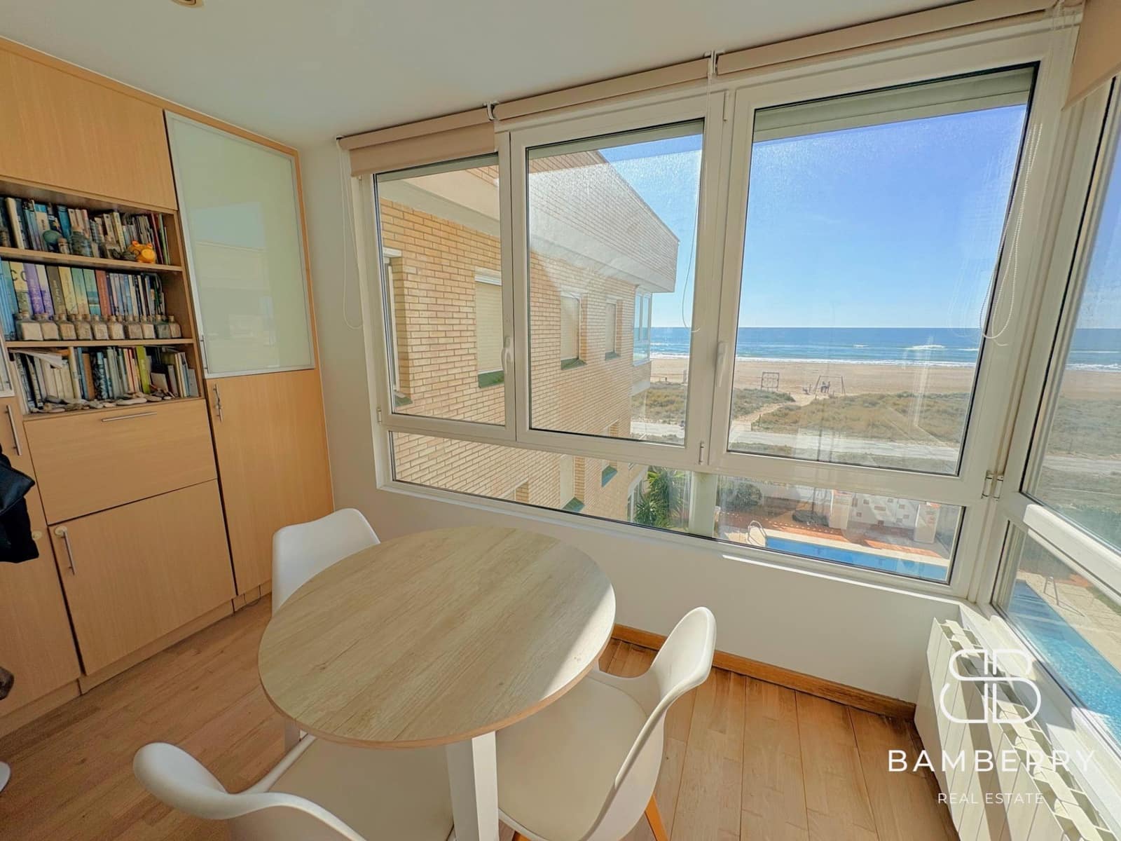 2 slaapkamer Penthouse te koop in Castelldefels met zwembad - € 795.000 (Ref: 9645057)