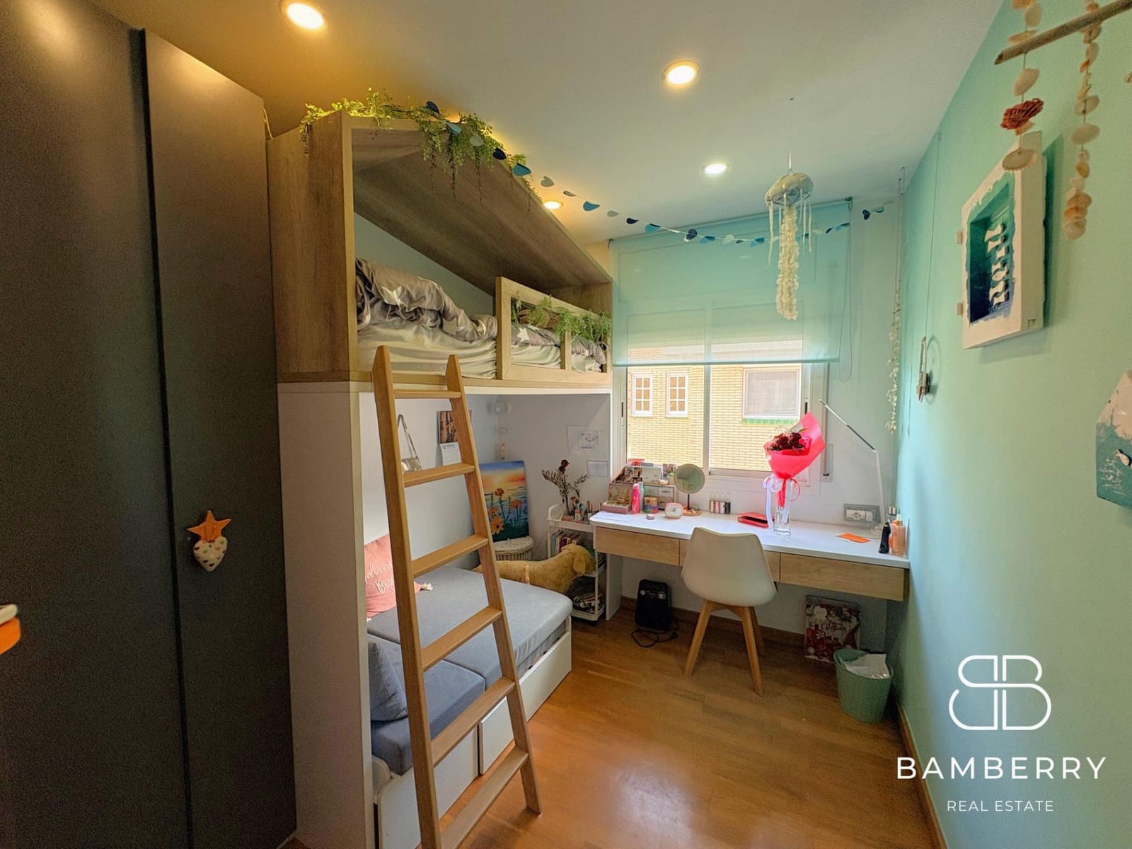 2 slaapkamer Penthouse te koop in Castelldefels met zwembad - € 795.000 (Ref: 9645057)