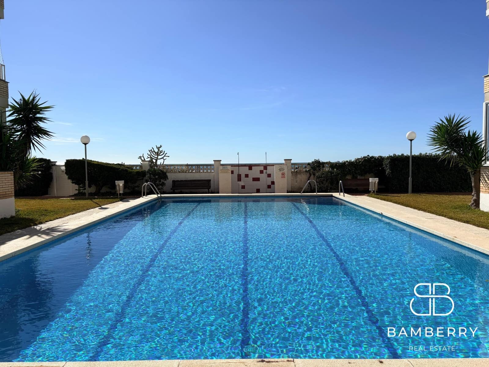 2 bedroom Penthouse for sale in Castelldefels with pool - € 695,000 (Ref: 9645057)