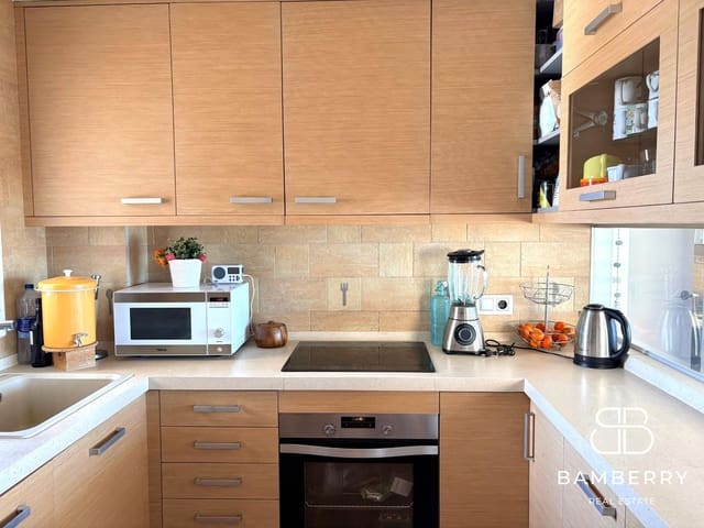 2 Zimmer Penthouse zu verkaufen in Castelldefels mit Pool - 695.000 € (Ref: 9645057)