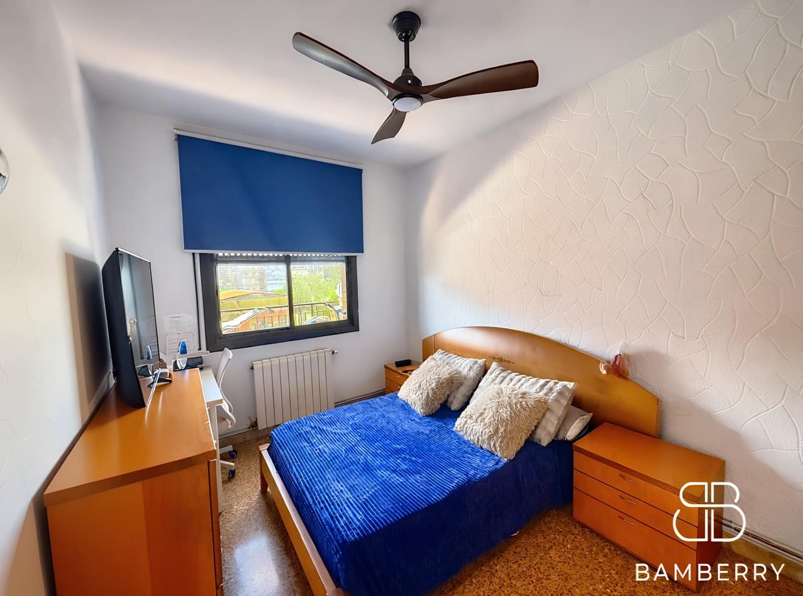 4 bedroom Flat for sale in El Prat de Llobregat - € 360,000 (Ref: 9890414)