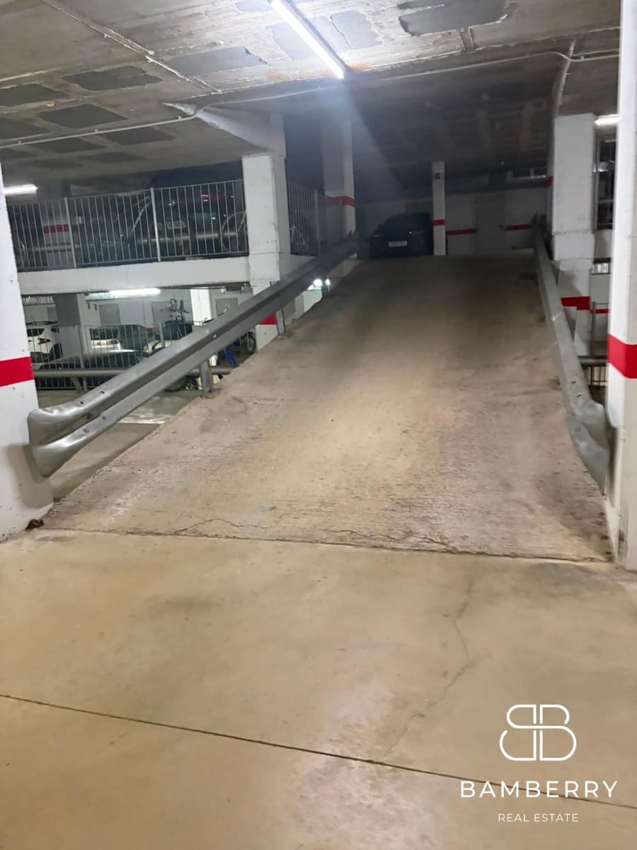 Garage till salu i Sant Joan Despi - 15 750 € (Ref: 9965320)