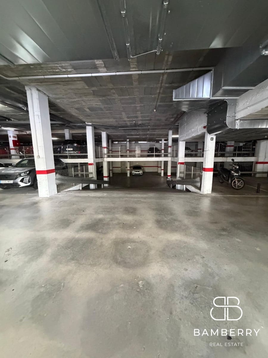Garage till salu i Sant Joan Despi - 15 750 € (Ref: 9965320)