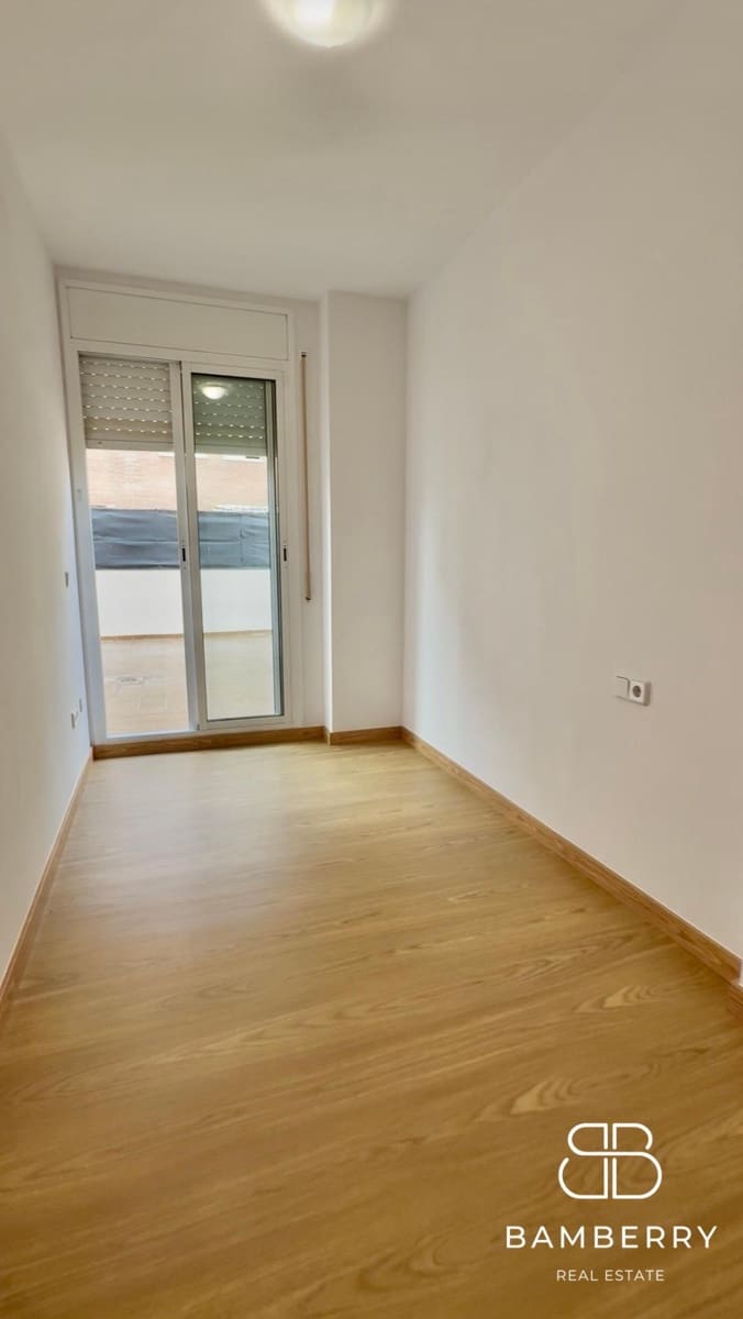4 makuuhuone Asunto myytävänä paikassa Castelldefels mukana uima-altaan - 590 000 € (Ref: 9966685)
