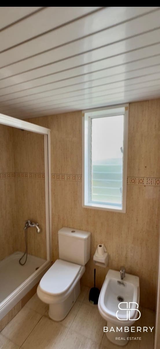 4 makuuhuone Asunto myytävänä paikassa Castelldefels mukana uima-altaan - 590 000 € (Ref: 9966685)