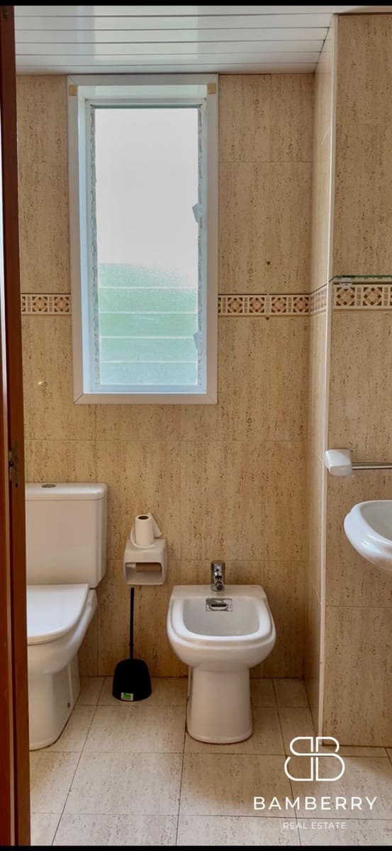 4 makuuhuone Asunto myytävänä paikassa Castelldefels mukana uima-altaan - 590 000 € (Ref: 9966685)