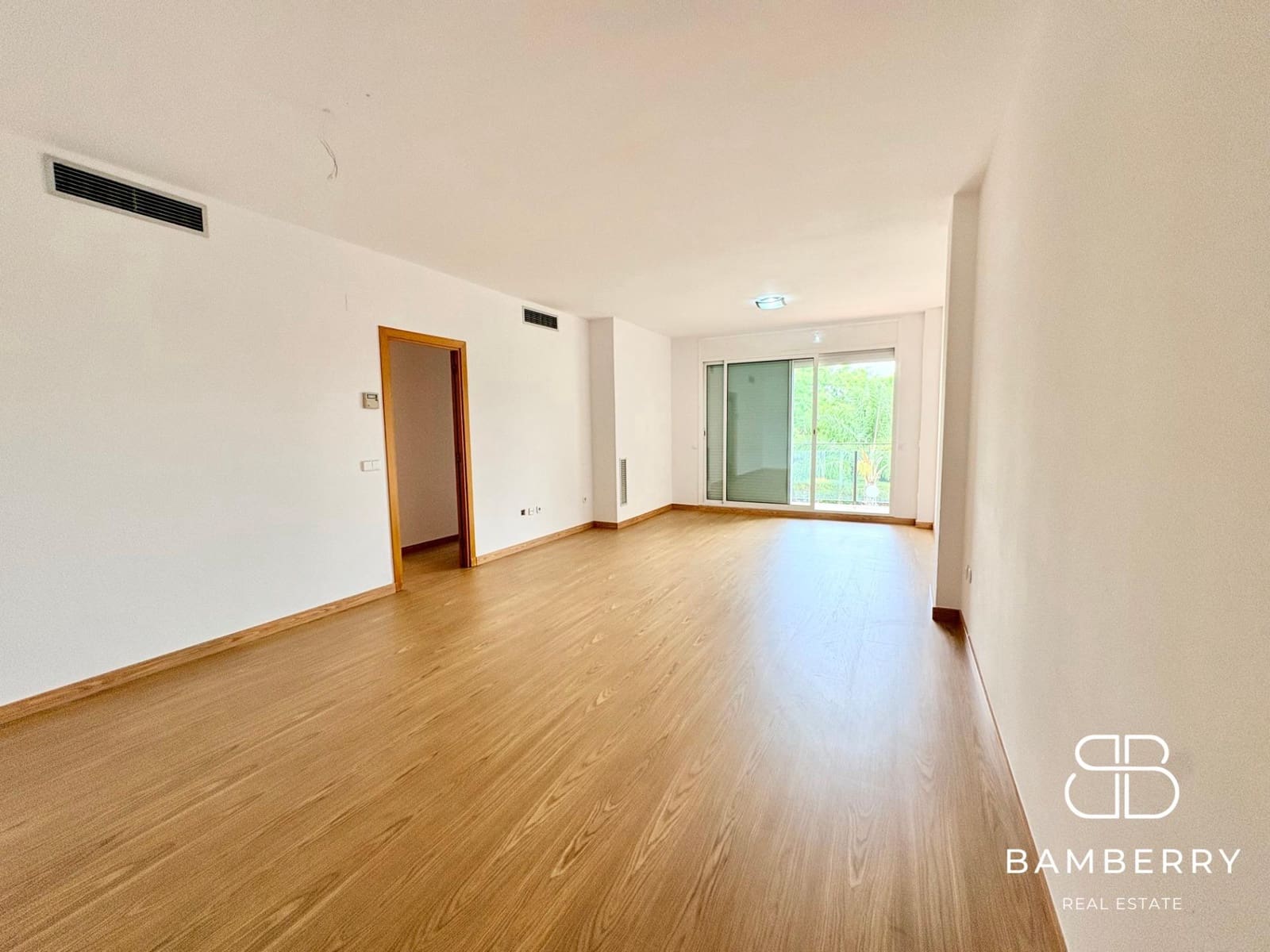 4 makuuhuone Asunto myytävänä paikassa Castelldefels mukana uima-altaan - 590 000 € (Ref: 9966685)