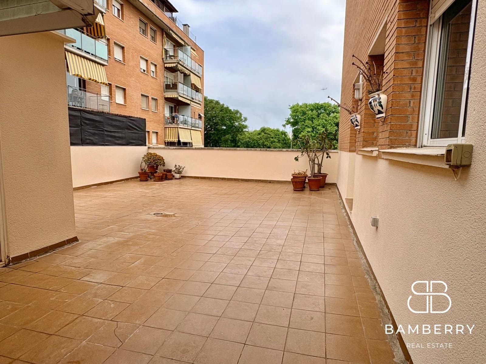 4 makuuhuone Asunto myytävänä paikassa Castelldefels mukana uima-altaan - 590 000 € (Ref: 9966685)