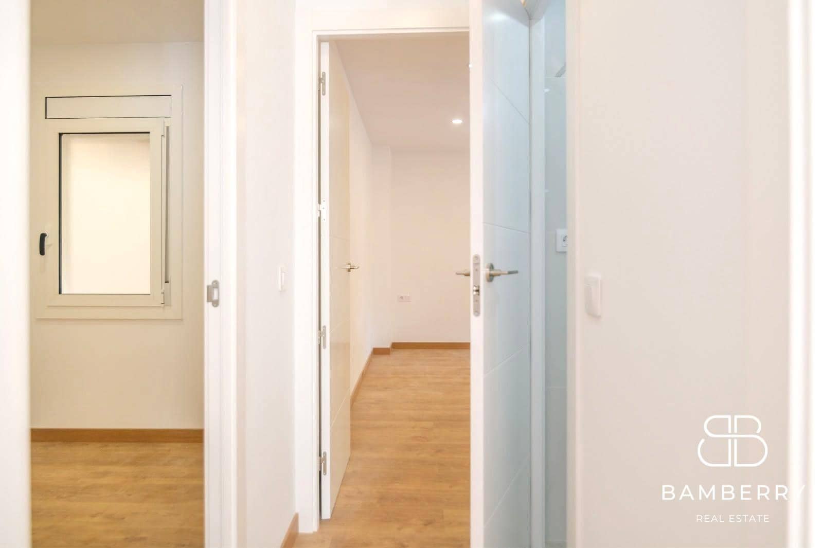2 slaapkamer Flat te koop in Sant Boi de Llobregat - € 249.000 (Ref: 9998846)