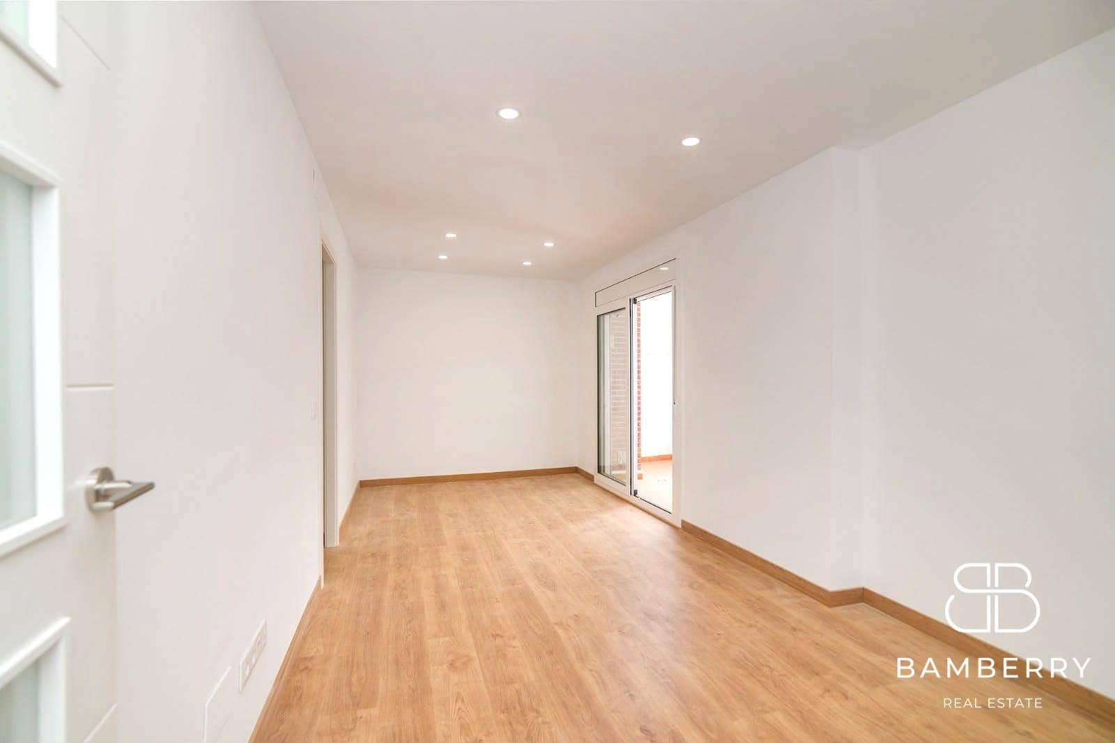 2 slaapkamer Flat te koop in Sant Boi de Llobregat - € 249.000 (Ref: 9998846)
