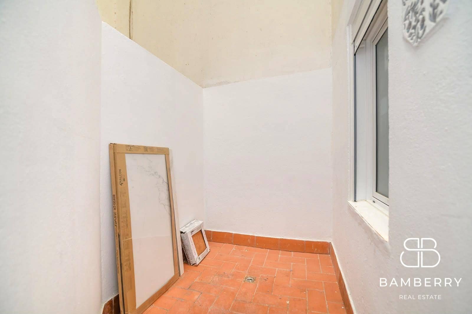 2 slaapkamer Flat te koop in Sant Boi de Llobregat - € 249.000 (Ref: 9998846)