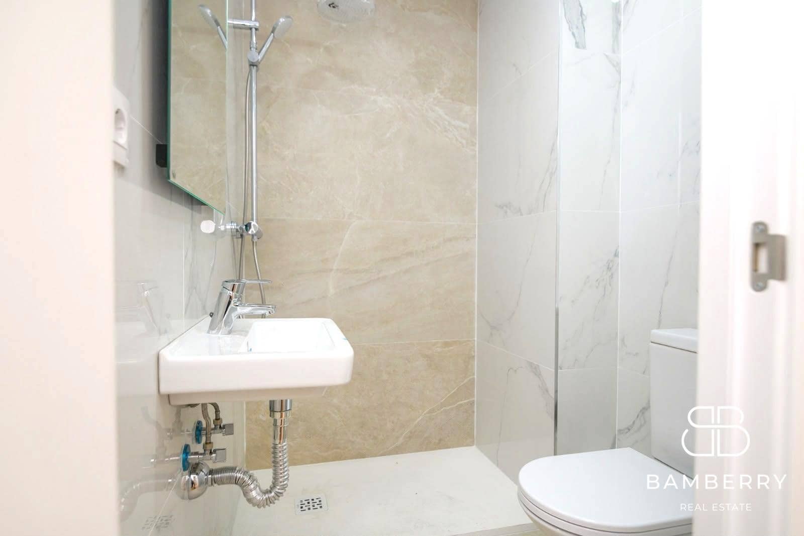 2 slaapkamer Flat te koop in Sant Boi de Llobregat - € 249.000 (Ref: 9998846)