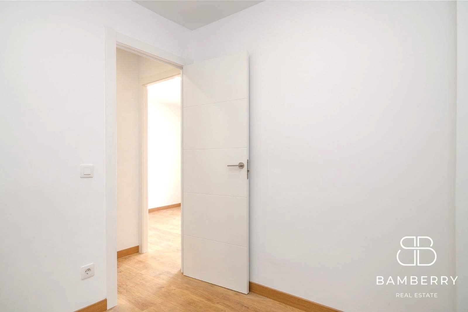 2 slaapkamer Flat te koop in Sant Boi de Llobregat - € 249.000 (Ref: 9998846)
