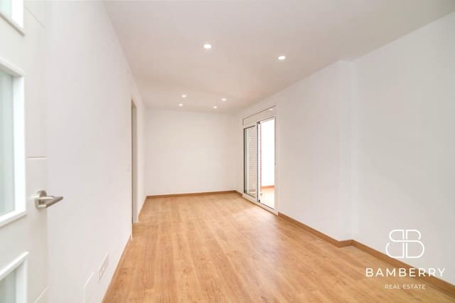 2 slaapkamer Flat te koop in Sant Boi de Llobregat - € 249.000 (Ref: 9998846)