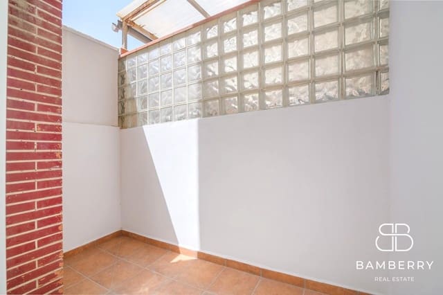 2 slaapkamer Flat te koop in Sant Boi de Llobregat - € 249.000 (Ref: 9998846)