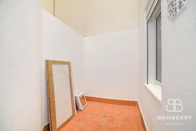 3 sovrum Lägenhet till salu i Sant Boi de Llobregat - 249 000 € (Ref: 9998846)
