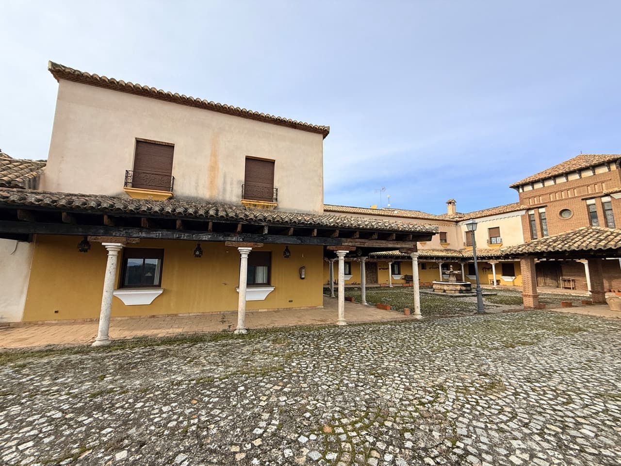 34 Zimmer Finca/Landgut zu verkaufen in Diezma mit Pool - 14.000.000 € (Ref: 10007493)