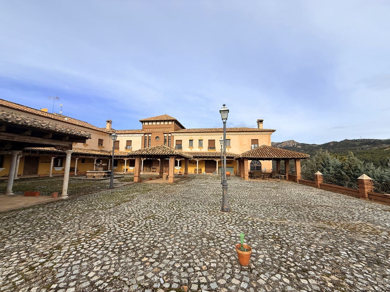 34 Zimmer Finca/Landgut zu verkaufen in Diezma mit Pool - 14.000.000 € (Ref: 10007493)