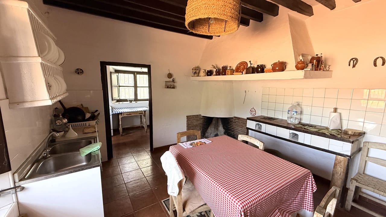 Finca/Country House for sale in Las Tres Villas - € 8,000,000 (Ref: 10007613)