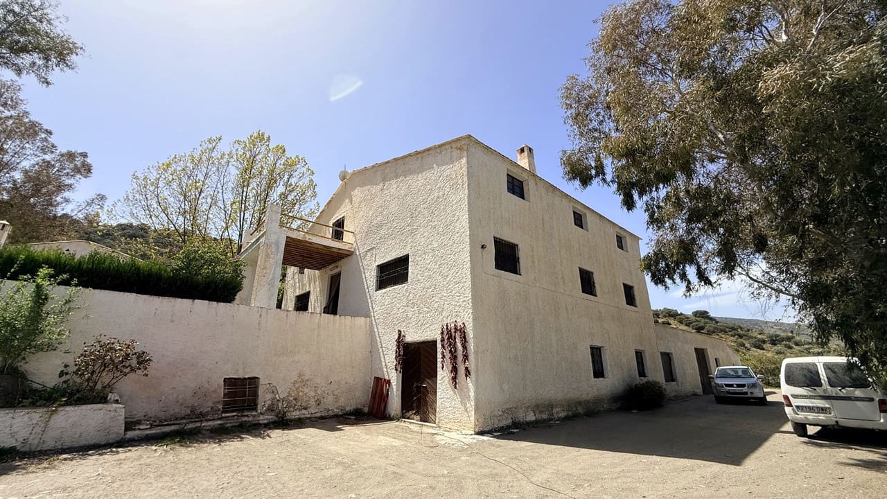 Finca/Country House for sale in Las Tres Villas - € 8,000,000 (Ref: 10007613)