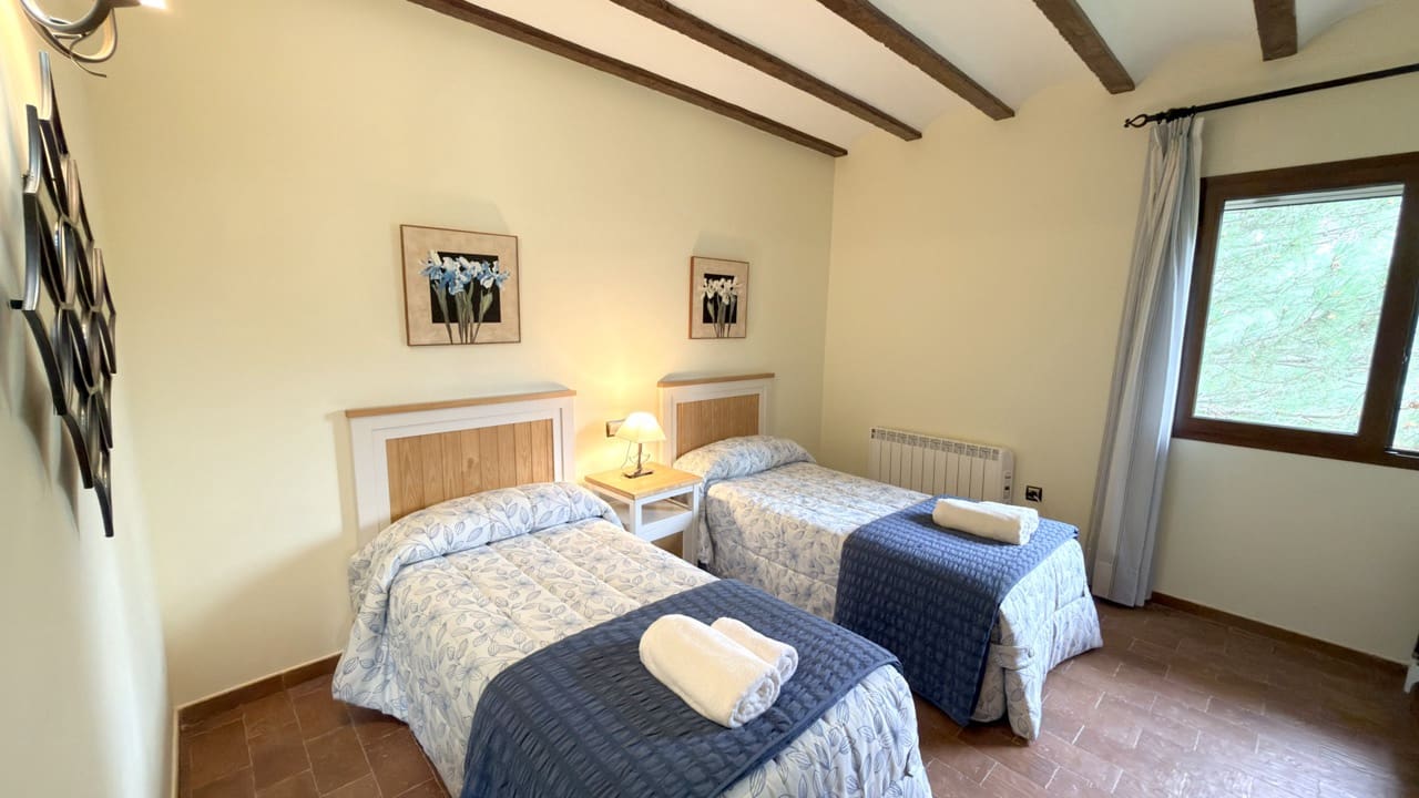 6 bedroom Finca/Country House for sale in Puebla de Don Fadrique with garage - € 950,000 (Ref: 10007698)