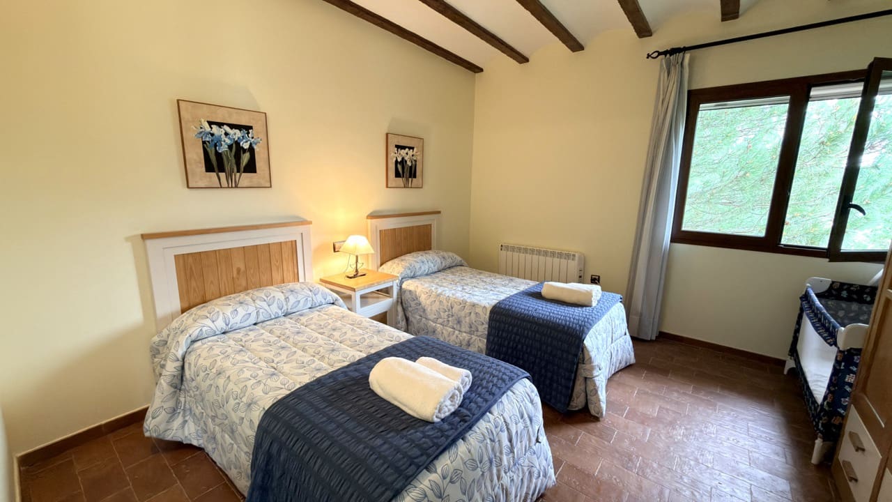 6 bedroom Finca/Country House for sale in Puebla de Don Fadrique with garage - € 950,000 (Ref: 10007698)