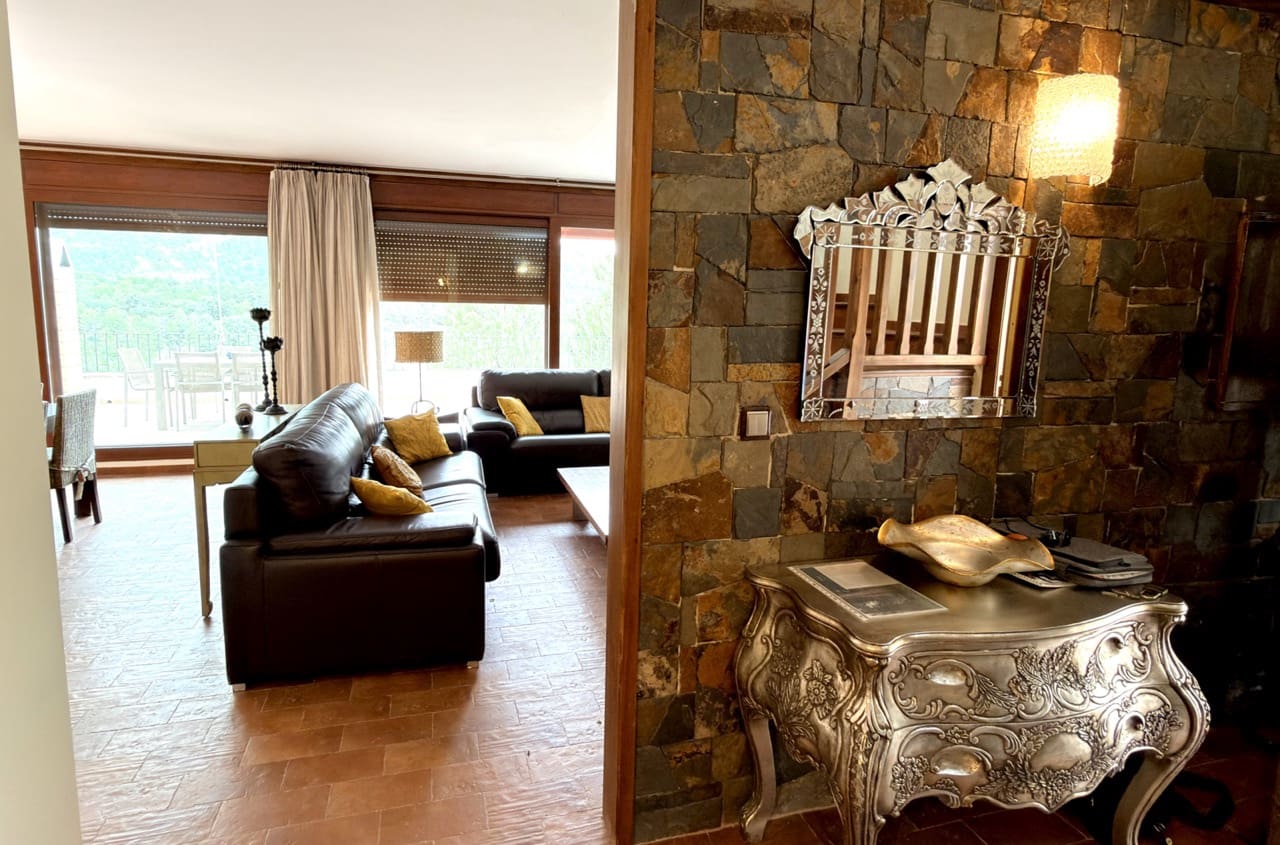6 bedroom Finca/Country House for sale in Puebla de Don Fadrique with garage - € 950,000 (Ref: 10007698)