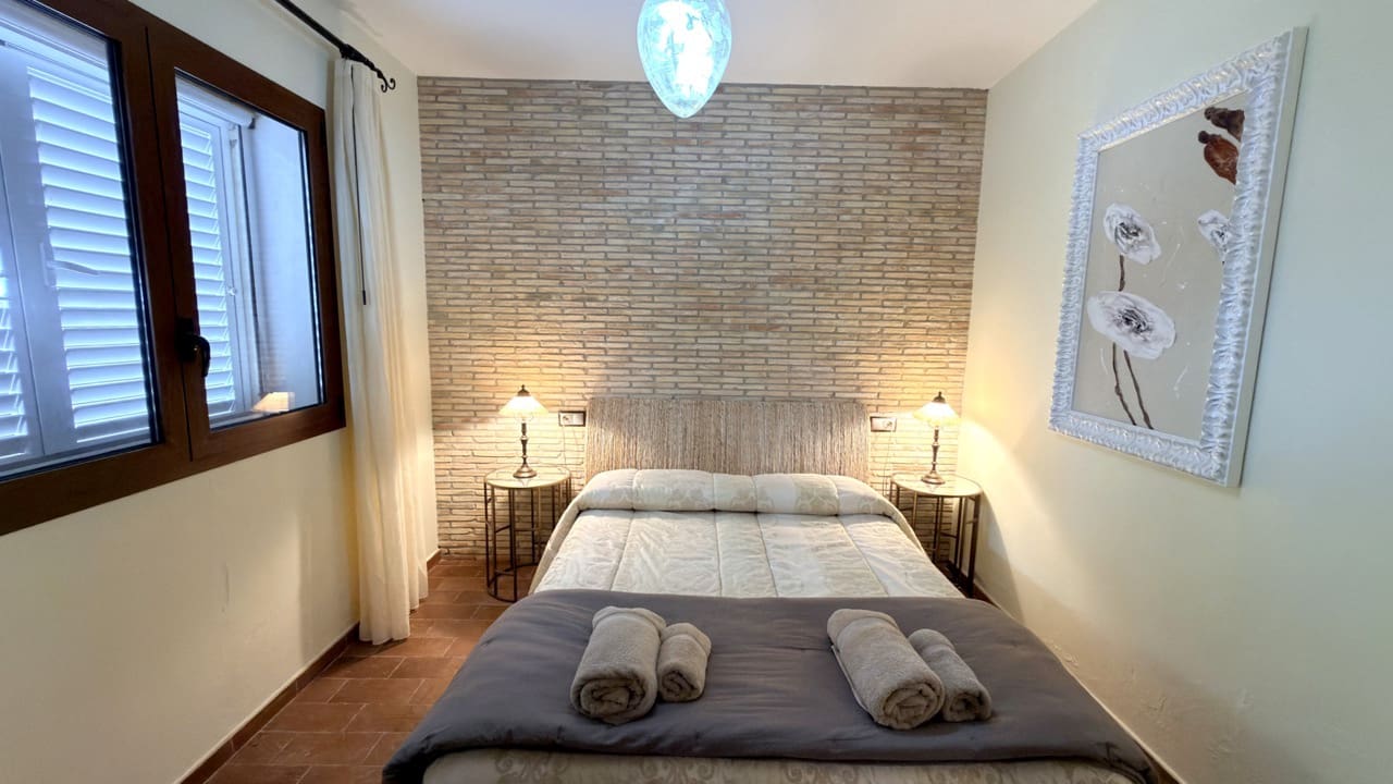 6 bedroom Finca/Country House for sale in Puebla de Don Fadrique with garage - € 950,000 (Ref: 10007698)
