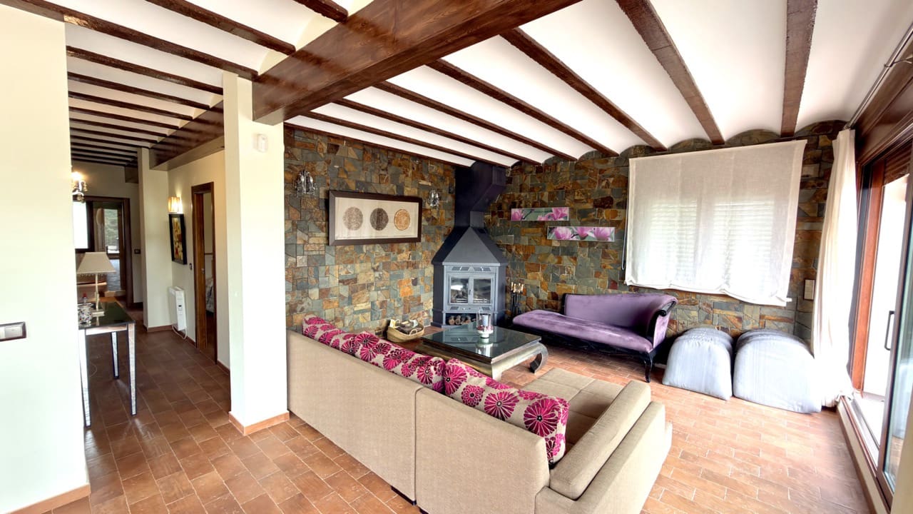 6 bedroom Finca/Country House for sale in Puebla de Don Fadrique with garage - € 950,000 (Ref: 10007698)